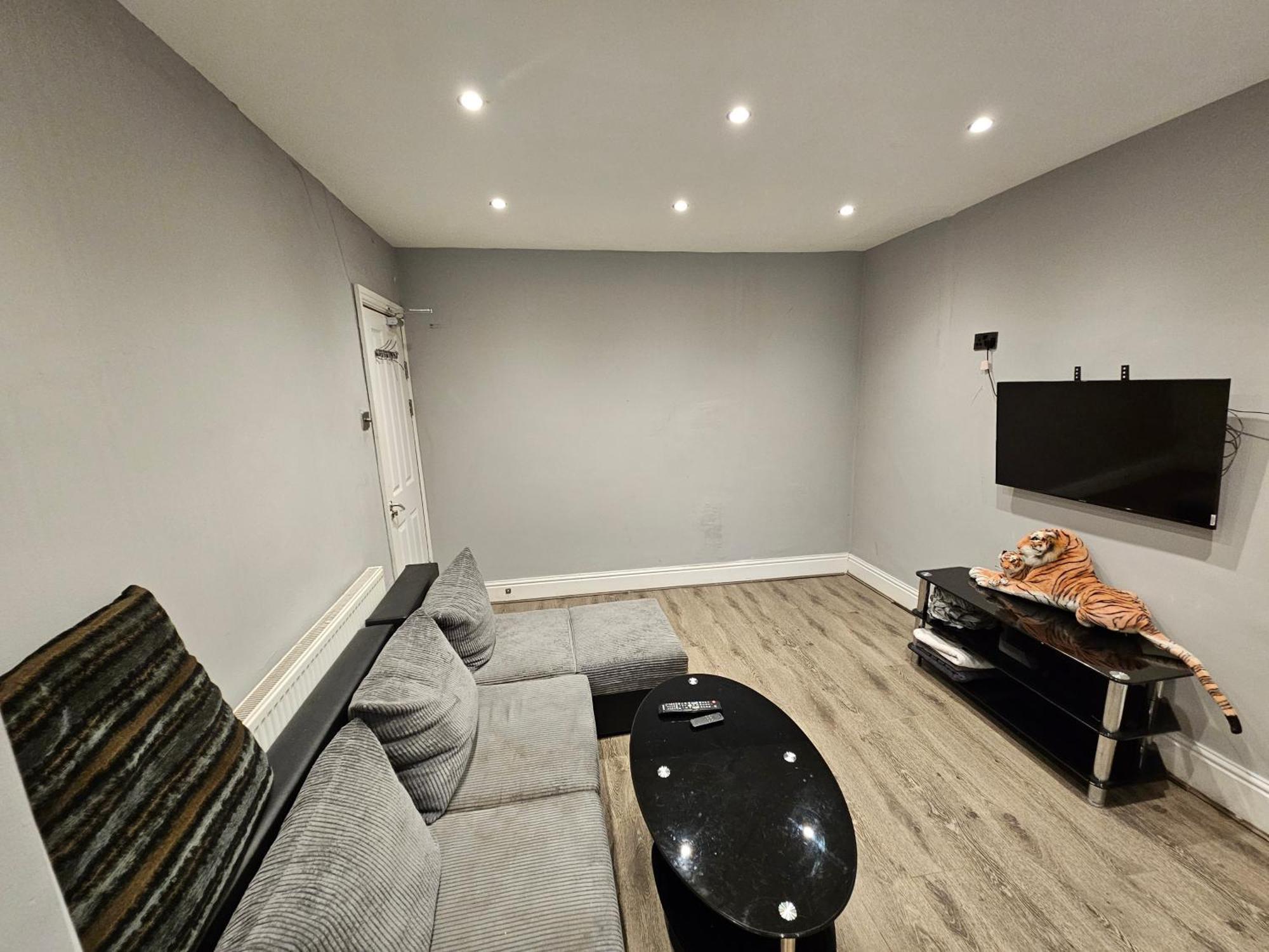 Monyhull Homestay - Near City Centre Kingsheath Nia Nec Bhx Birmingham Eksteriør billede